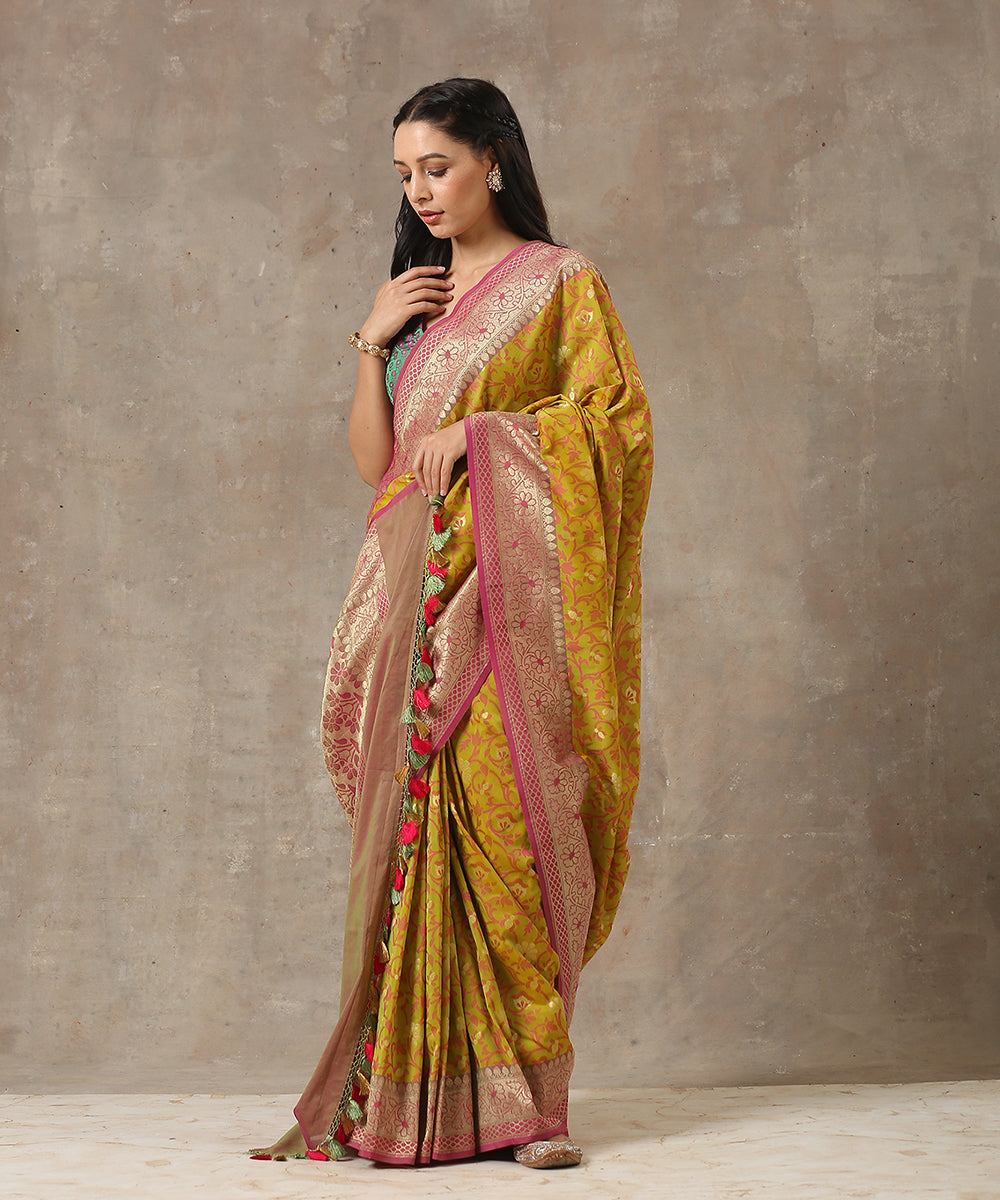 Handloom_Mustard_and_Pink_Katan_Georgette_Banarasi_Patola_Saree_WeaverStory_02