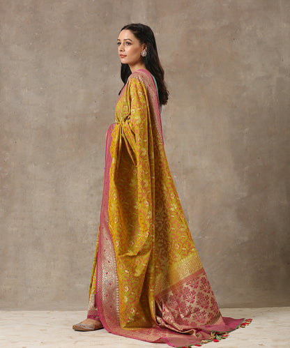 Handloom_Mustard_and_Pink_Katan_Georgette_Banarasi_Patola_Saree_WeaverStory_03