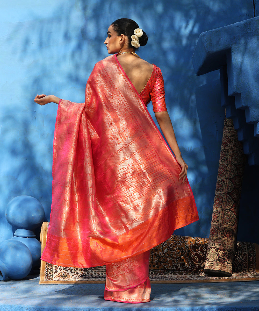 Handloom_Pink_And_Orange_Pure_Katan_Silk_Kimkhab_Banarasi_Saree_With_Antique_Gold_Zari_WeaverStory_03