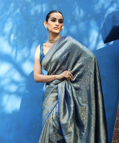 Handloom_Peacock_Blue_Pure_Katan_Silk_Kimkhab_Banarasi_Saree_With_Antique_Gold_Zari_WeaverStory_01