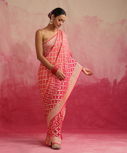 Pink_And_Coral_Peach_Handloom_Ombre_Dyed_Pure_Georgette_Banarasi_Bandhej_Saree_WeaverStory_02