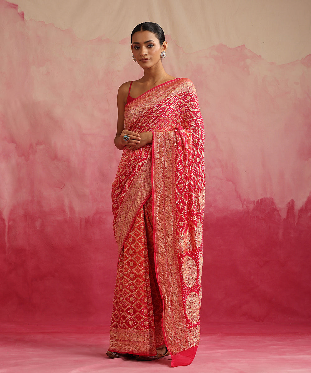 Handloom_Pink_And_Orange_Ombre_Dyed_Pure_Georgette_Banarasi_Bandhej_Saree_WeaverStory_02