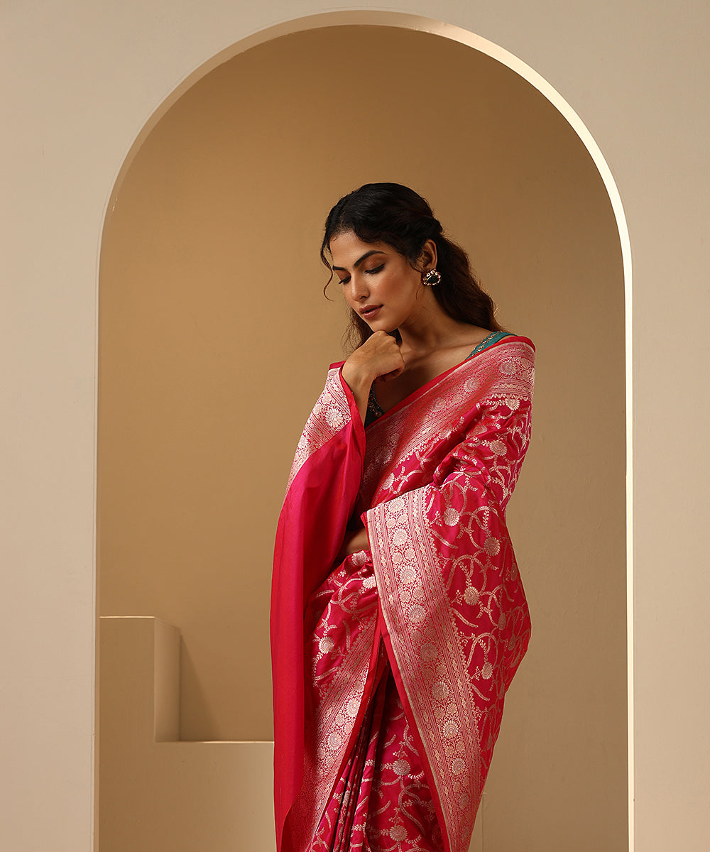 Handloom_Rani_Pink_Pure_Katan_Silk_Banarasi_Saree_With_Cutwork_Jaal_WeaverStory_01