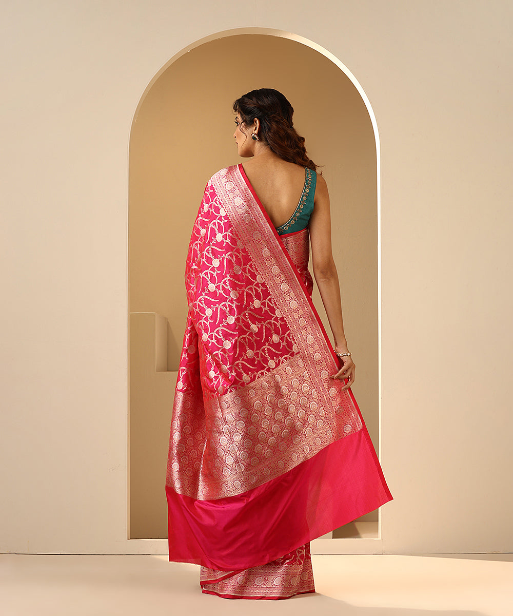 Handloom_Rani_Pink_Pure_Katan_Silk_Banarasi_Saree_With_Cutwork_Jaal_WeaverStory_03