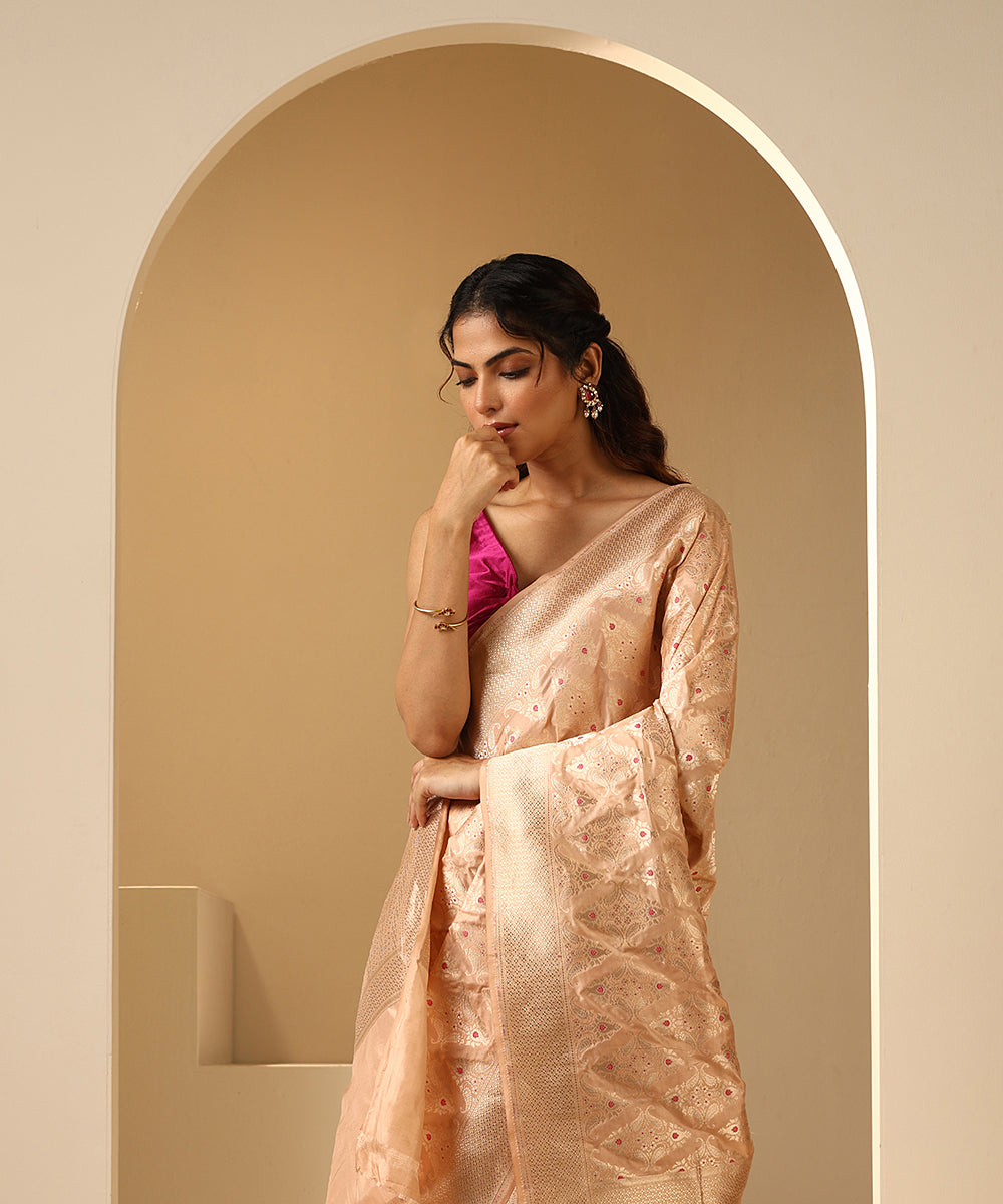 Handloom_Light_Peach_Pure_Katan_Silk_Banarasi_Saree_With_Pink_Meena_And_Anmol_Zari_WeaverStory_01