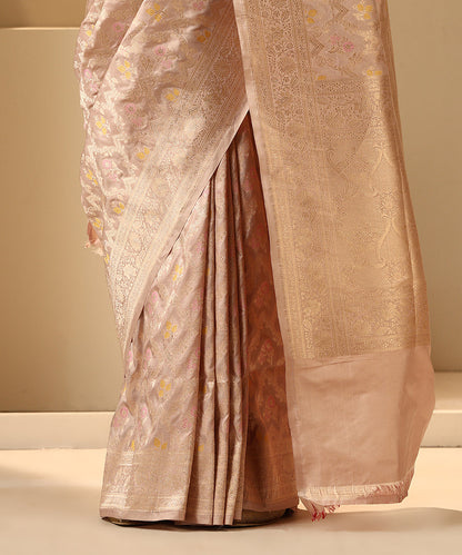 Peach_Handloom_Pure_Katan_Silk_Banarasi_Saree_With_Anmol_Zari_WeaverStory_04