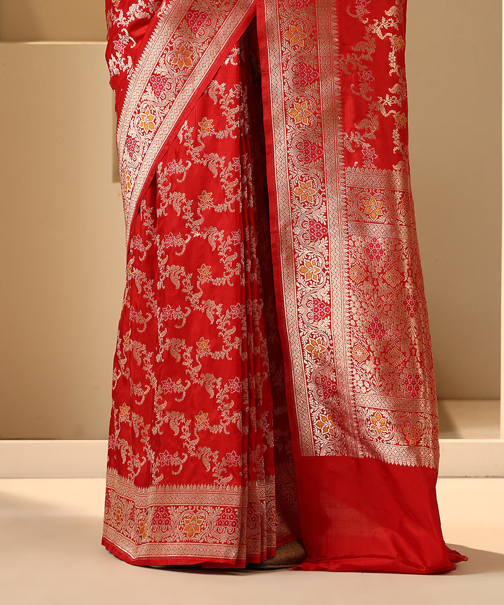 Handloom_Red_Pure_Katan_Silk_Banarasi_Saree_With_Yellow_Meenakari_WeaverStory_04