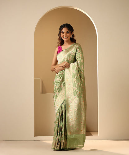 Handloom_Pista_Green_Pure_Katan_Silk_Banarasi_Saree_With_Cutwork_Floral_Jaal_WeaverStory_02