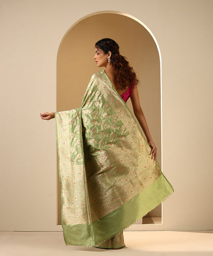 Handloom_Pista_Green_Pure_Katan_Silk_Banarasi_Saree_With_Cutwork_Floral_Jaal_WeaverStory_03