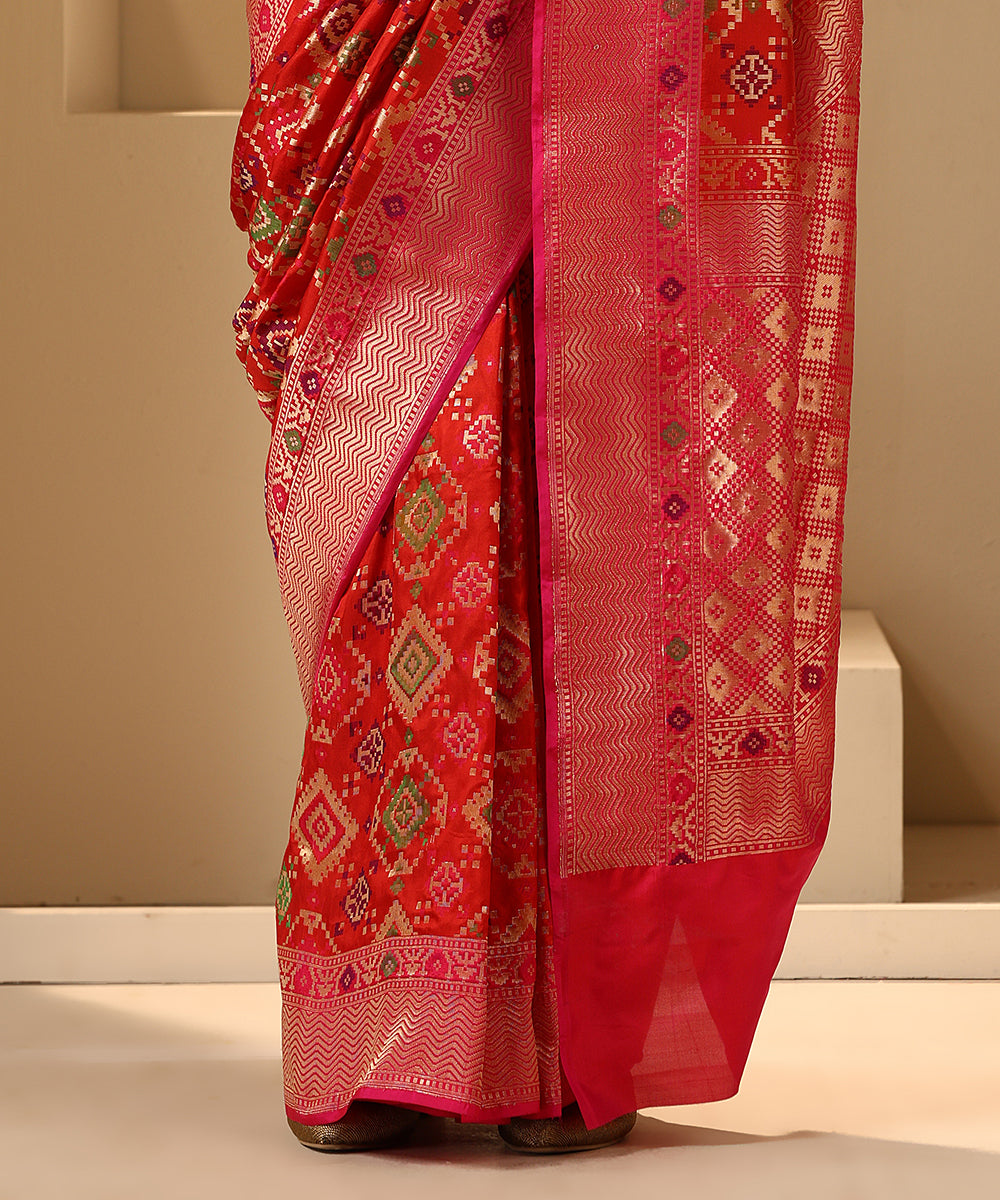 Handloom_Red_Pure_Katan_Silk_Banarasi_Patola_Saree_With_Meenakari_WeaverStory_04