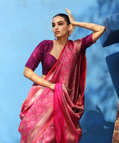 Handloom_Rani_Pink_Pure_Katan_Silk_Kimkhab_Banarasi_Saree_With_Peach_Selvedge_WeaverStory_01