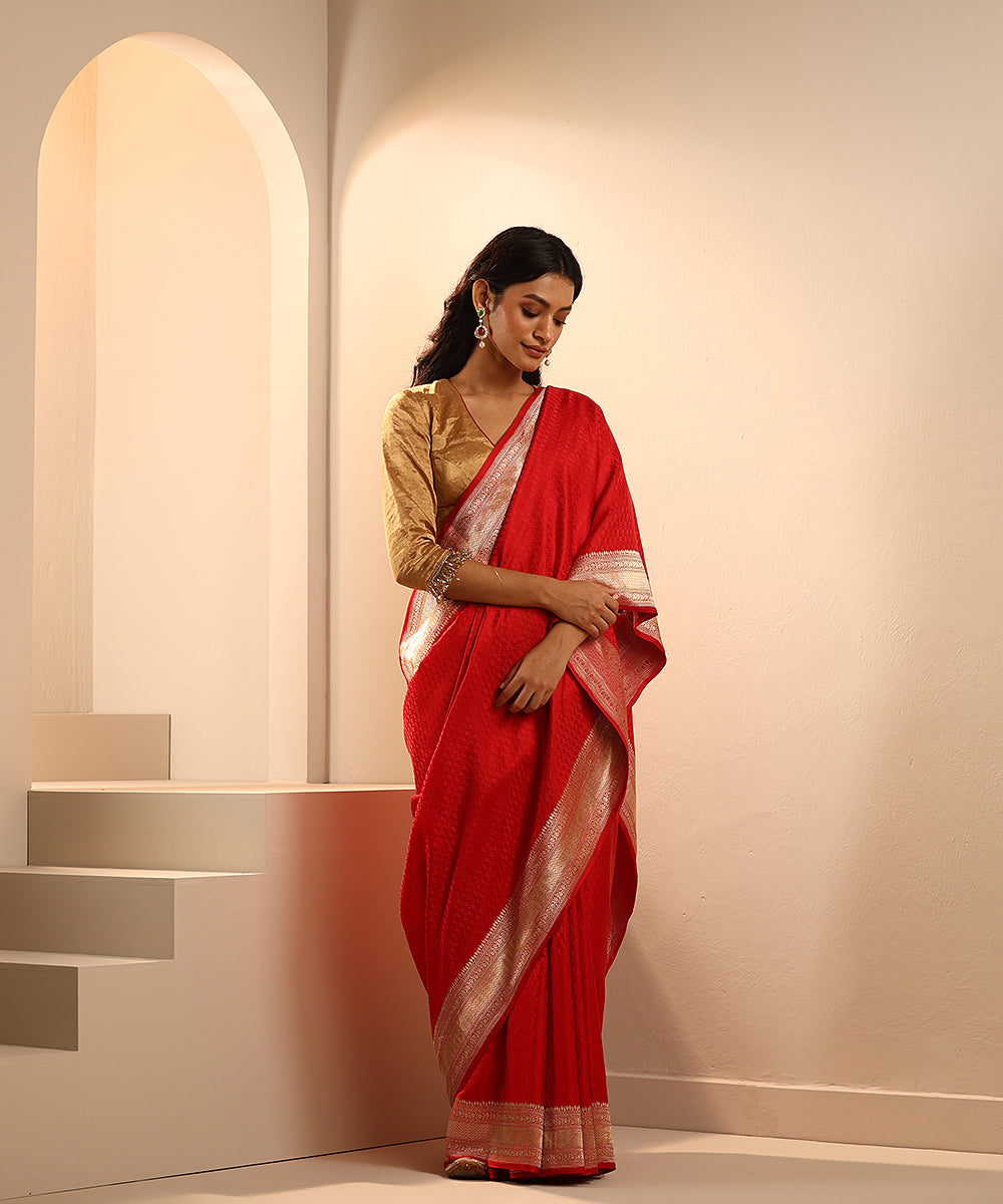 Handloom_Red_Pure_Satin_Silk_Tanchoi_Banarasi_Saree_With_Red_Resham_Work_WeaverStory_02