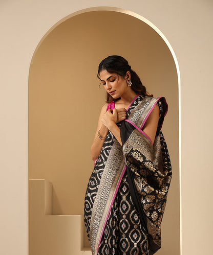 Black_Handloom_Pure_Katan_Silk_Banarasi_Saree_With_Sona_Rupa_Jaal_WeaverStory_01