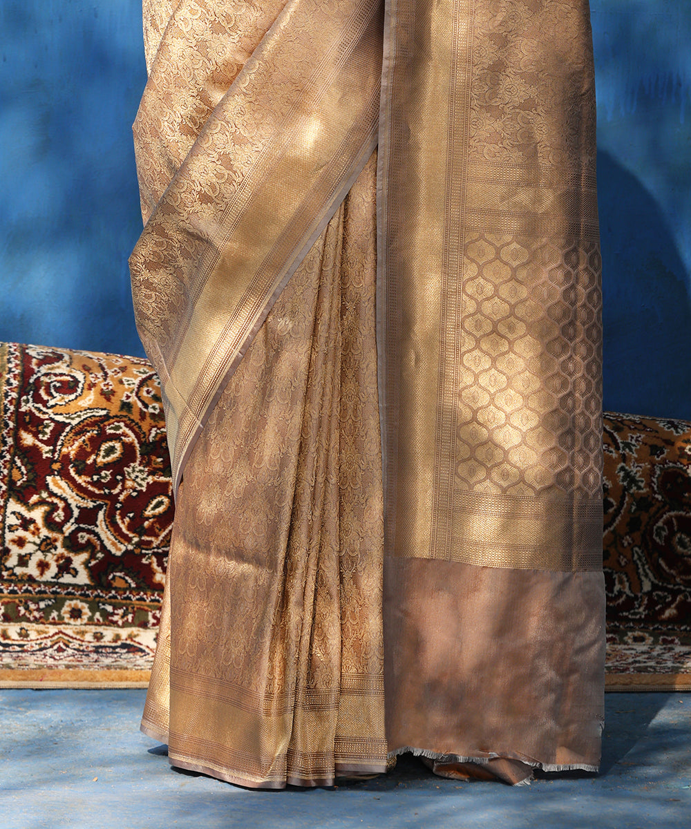 Handloom_Cooper_And_Brown_Pure_Katan_Silk_Tanchoi_Banarasi_Saree_With_Zari_Jaal_WeaverStory_04