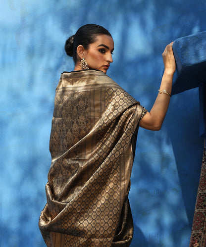 Black_Handloom_Pure_Katan_Silk_Tanchoi_Banarasi_Saree_With_Zari_Jaal_WeaverStory_01