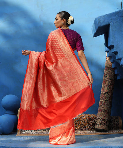 Handloom_Orange_Pure_Katan_Silk_Tanchoi_Banarasi_Saree_With_Zari_Booti_WeaverStory_03