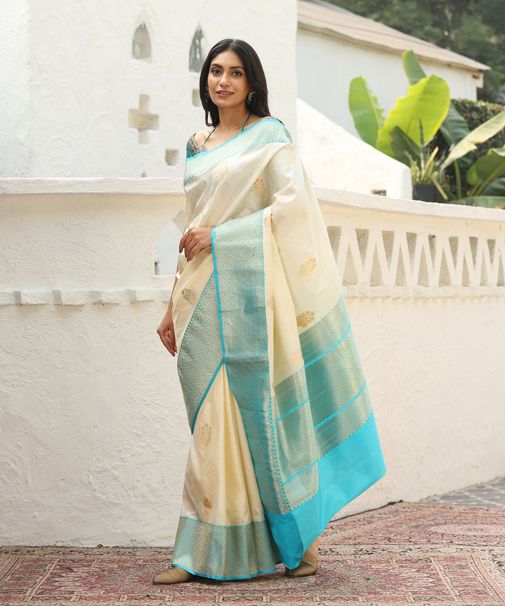 Cream_And_Blue_Handloom_Pure_Katan_Silk_Banarasi_Saree_With_Kadhwa_Boota_WeaverStory_02