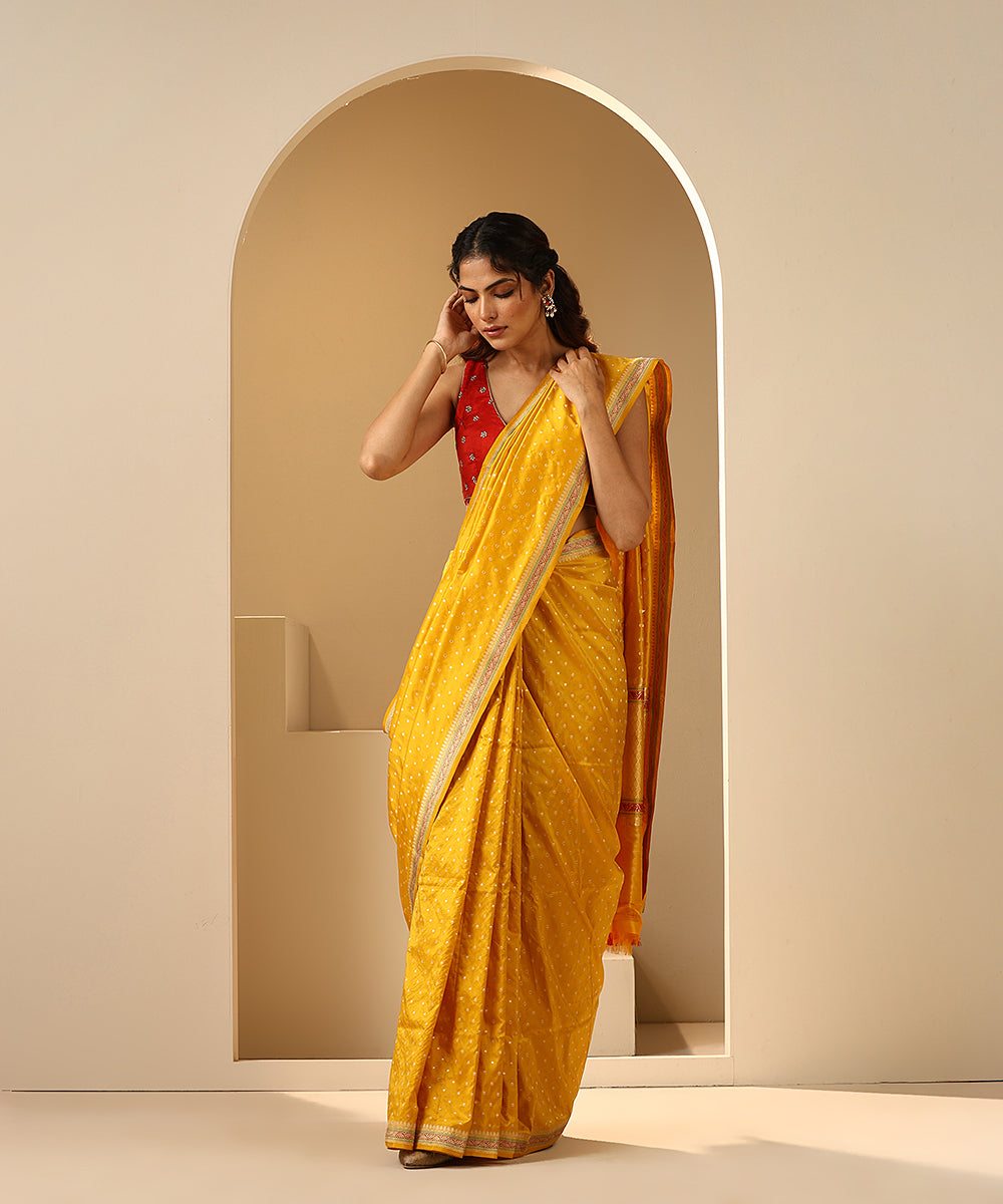 Mango_Yellow_Handloom_Pure_Katan_Silk_Banarasi_Saree_With_Kadhwa_Meenakari_Border_WeaverStory_02