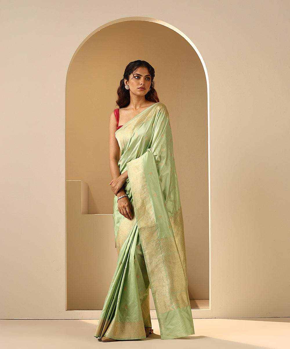 Handloom_Mint_Green_Pure_Katan_Silk_Banarasi_Saree_With_Kadhwa_Border_WeaverStory_02