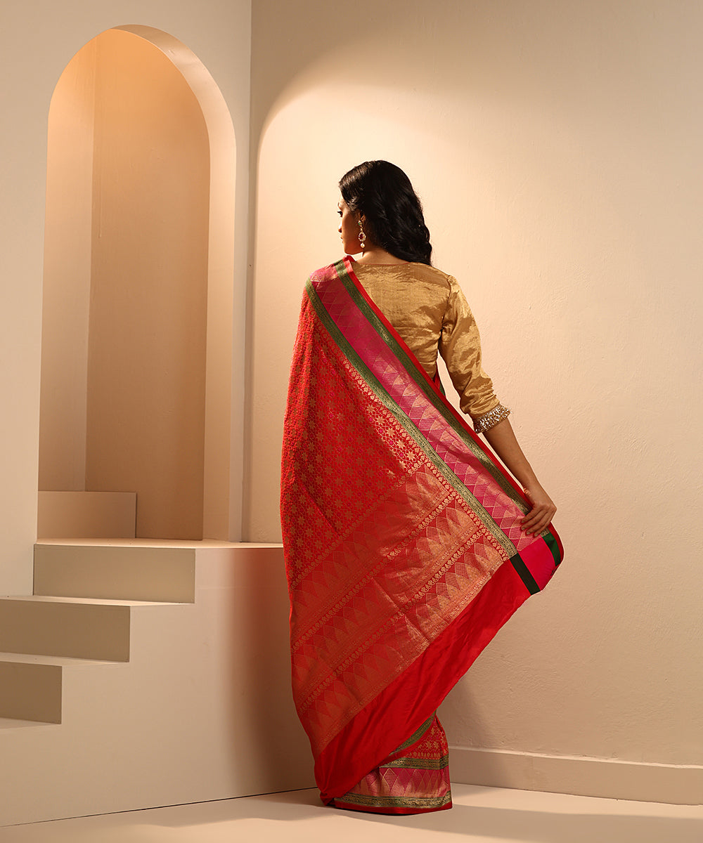 Handloom_Red_Mashroo_Silk_Tanchoi_Banarasi_Saree_With_Pink_And_Green_Border_WeaverStory_03