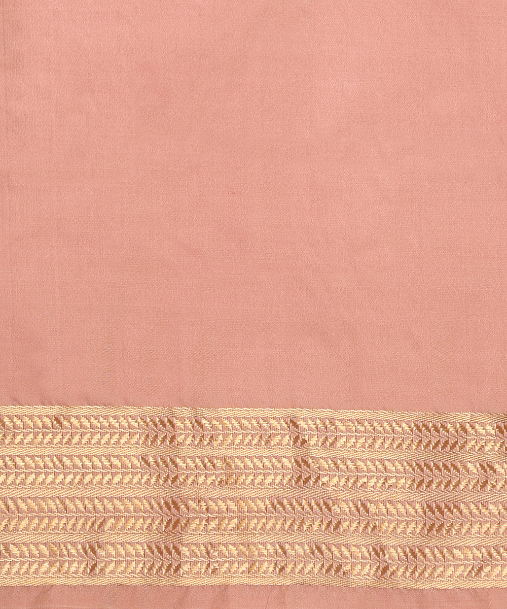 Light_Pink_Handloom_Pure_Mashroo_Silk_Tanchoi_Banarasi_Saree_With_Tanzeb_Border_WeaverStory_05