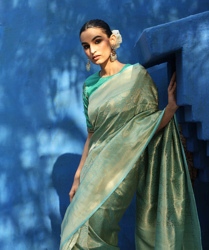 Handloom_Mint_Green_Pure_Katan_Silk_Kimkhab_Banarasi_Saree_With_Paisley_WeaverStory_01