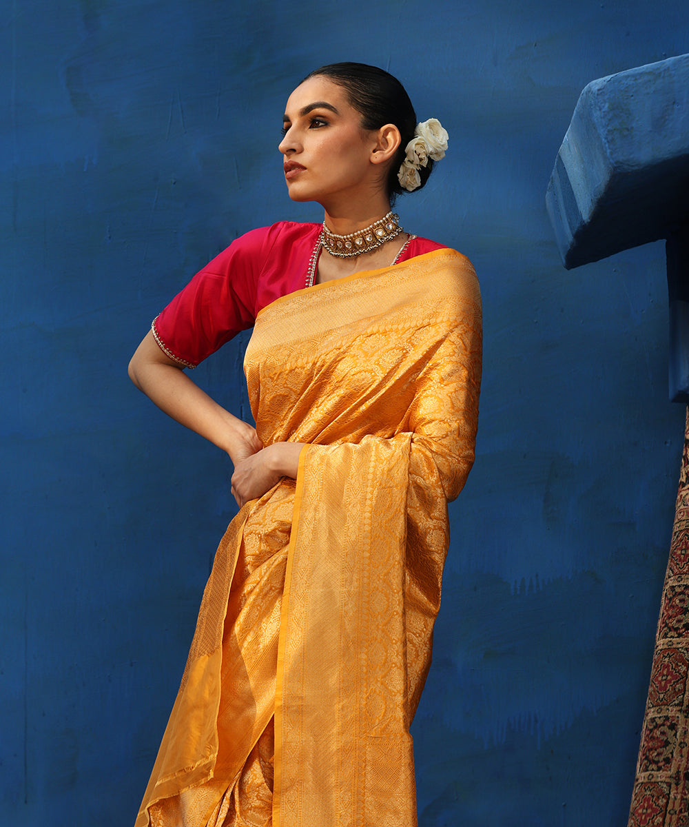 Mustard_Handloom_Pure_Katan_Silk_Kimkhab_Banarasi_Saree_With_Antique_Zari_WeaverStory_01