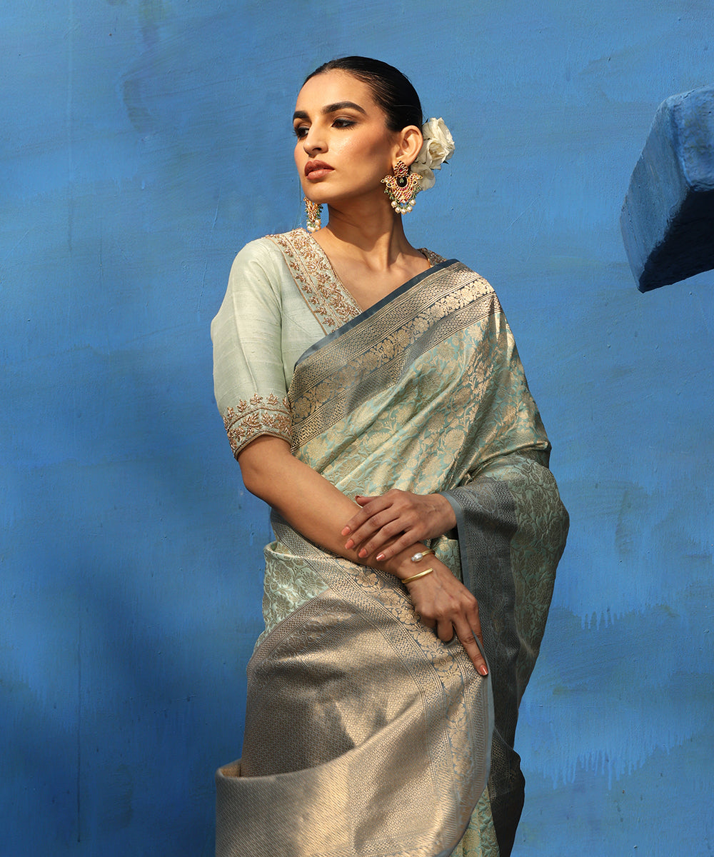 Handloom_Ice_Blue_Pure_Katan_Silk_Kimkhab_Banarasi_Saree_With_Grey_Border_WeaverStory_01