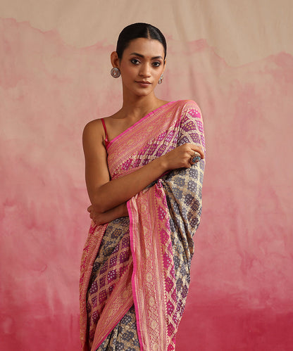 Grey_And_Pink_Handloom_Ombre_Dyed_Pure_Georgette_Banarasi_Bandhej_Saree_WeaverStory_01