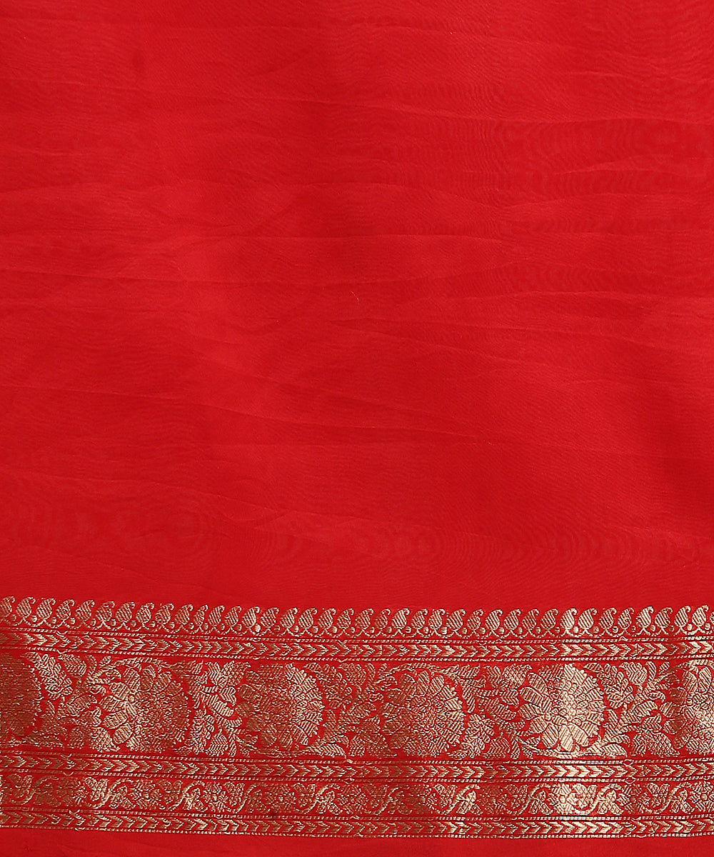 Handloom_Red_Pure_Organza_Silk_Banarasi_Saree_With_Silver_Zari_Floral_Border_And_Vertical_Stripes_WeaverStory_06