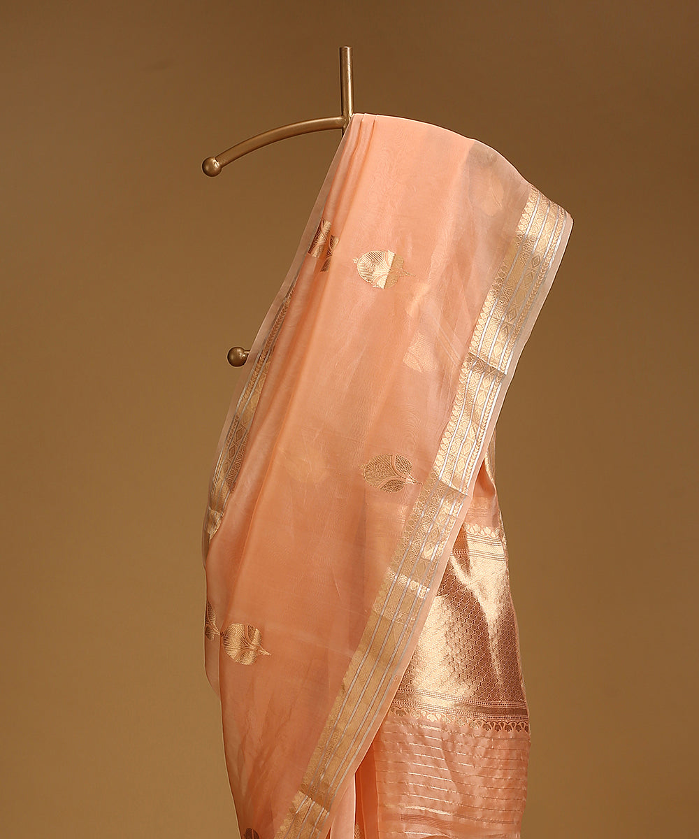 Handloom_Peach_Pure_Organza_Silk_Banarasi_Saree_With_Gold_And_Silver_Zari_Border_And_Kadhwa_Boota_WeaverStory_02