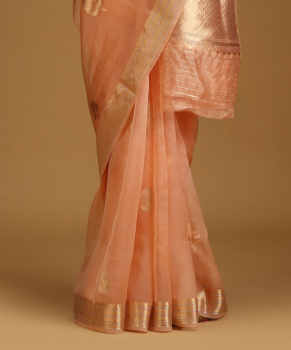 Handloom_Peach_Pure_Organza_Silk_Banarasi_Saree_With_Gold_And_Silver_Zari_Border_And_Kadhwa_Boota_WeaverStory_03