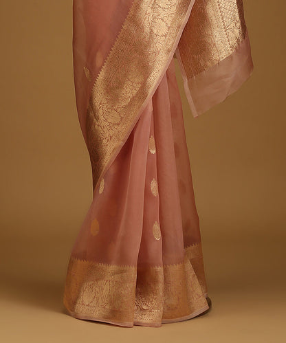 Dusty_Pink_Handloom_Pure_Organza_Silk_Banarasi_Saree_With_Gold_Zari_Border_And_Kadhwa_Boota_WeaverStory_03