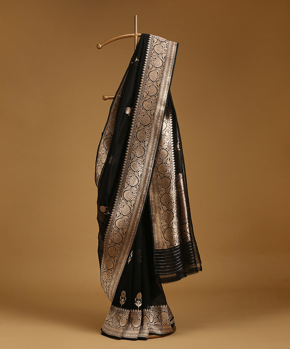 Black_Handloom_Pure_Organza_Silk_Banarasi_Saree_With_Gold_Zari_Border_And_Kadhwa_Boota_WeaverStory_01