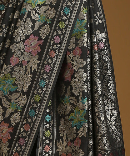 Black_Handloom_Pure_Tusser_Georgette_Banarasi_Saree_With_All_Over_Floral_Motifs_WeaverStory_04