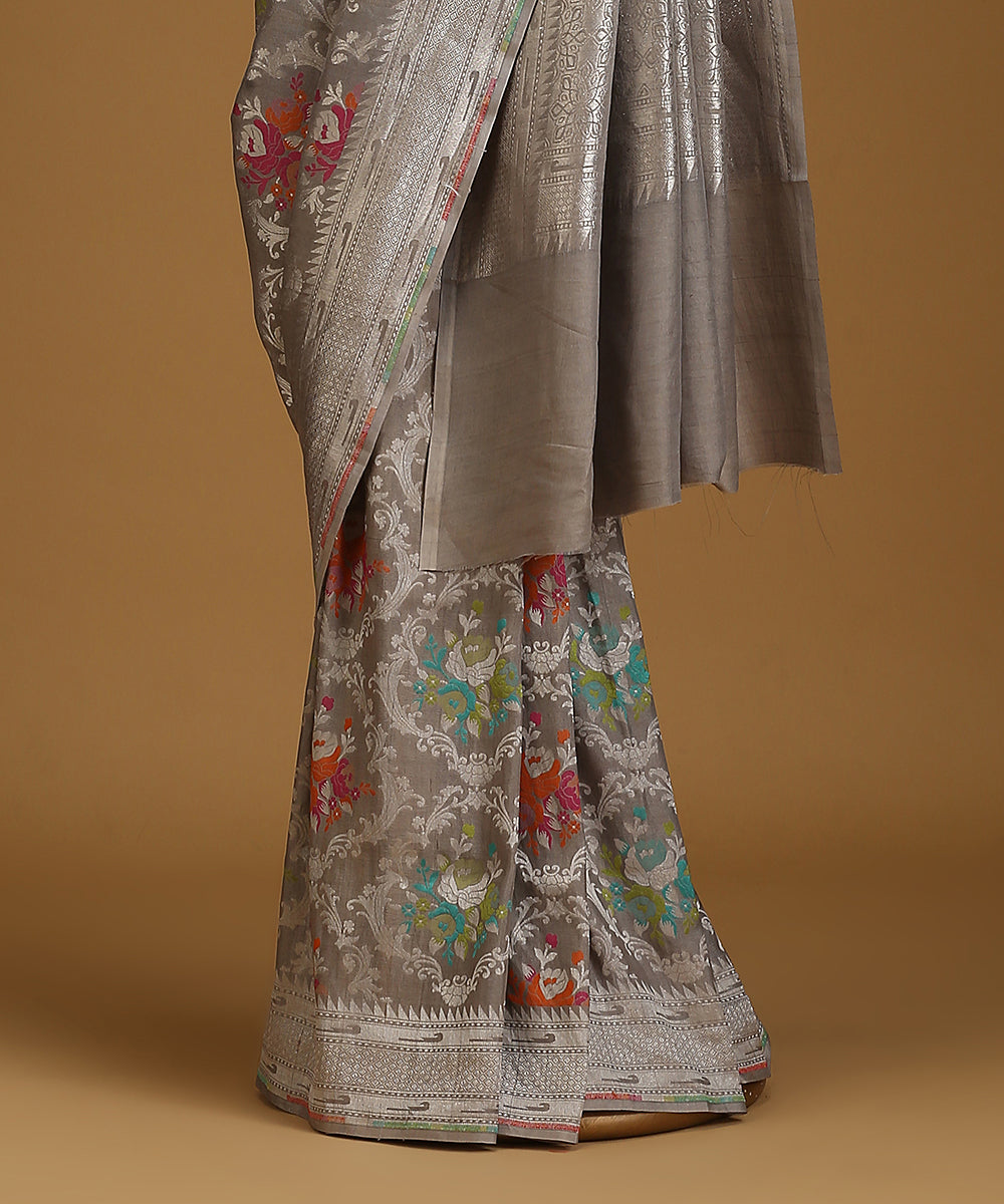 Grey_Handloom_Pure_Tusser_Georgette_Banarasi_Saree_With_All_Over_Jaal_WeaverStory_03