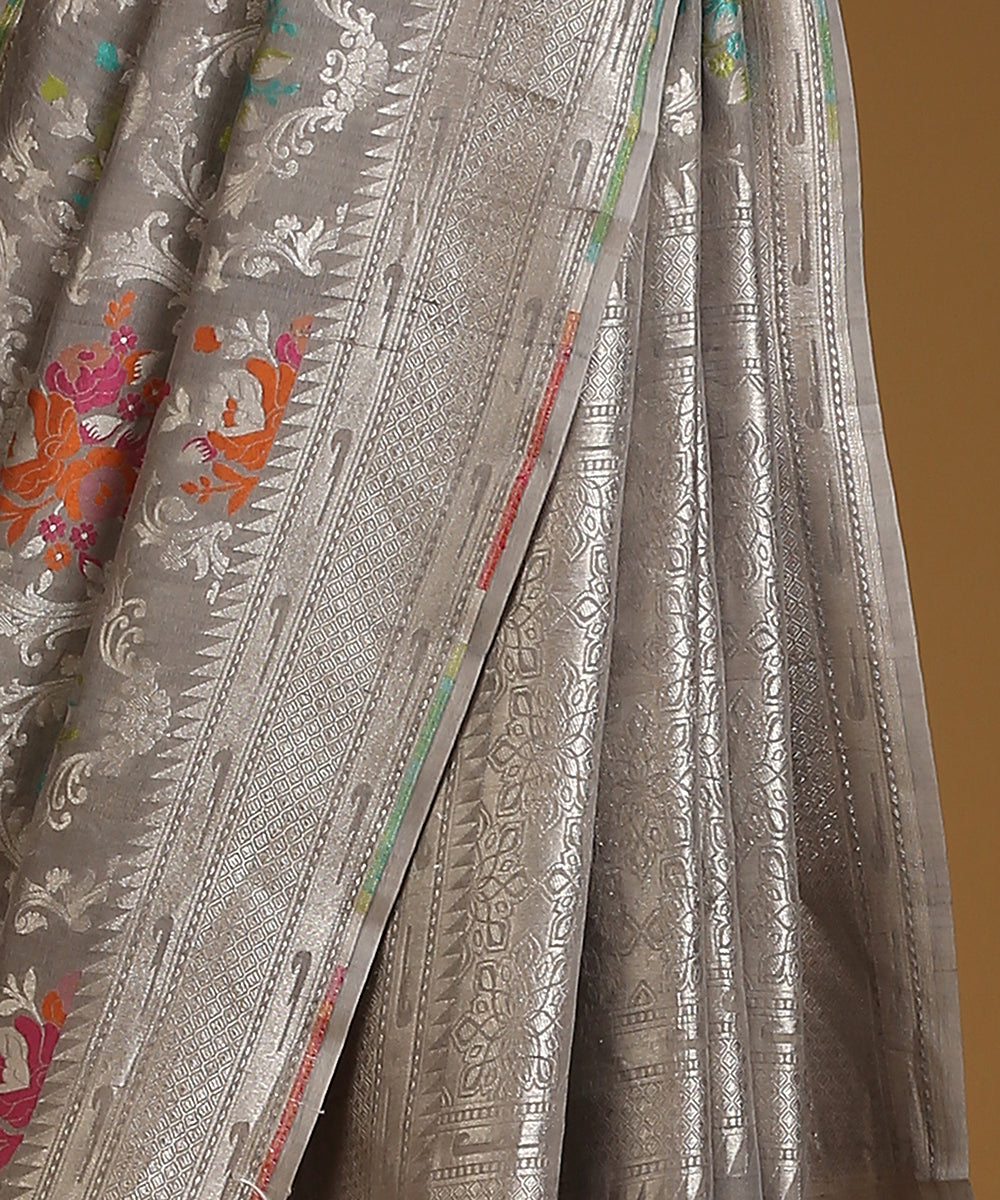 Grey_Handloom_Pure_Tusser_Georgette_Banarasi_Saree_With_All_Over_Jaal_WeaverStory_04