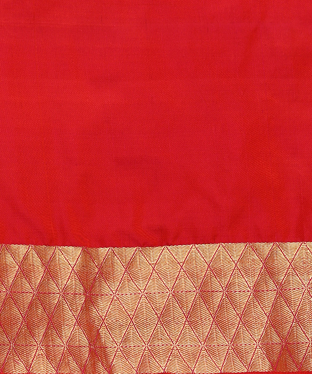 Red_Handloom_Pure_Satin_Silk_Tanchoi_Banarasi_Saree_With_Meenakari_Work_WeaverStory_05