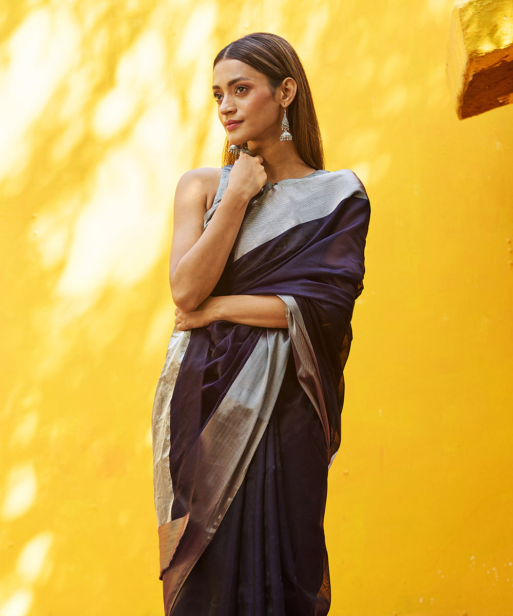 Handloom_Ink_Blue_Pure_Silk_Chanderi_Saree_With_Gold_And_Silver_Border_WeaverStory_01