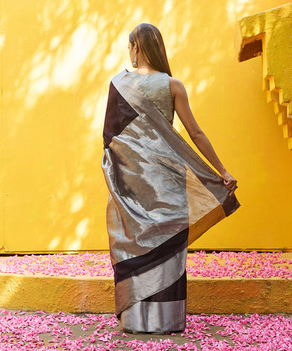 Handloom_Ink_Blue_Pure_Silk_Chanderi_Saree_With_Gold_And_Silver_Border_WeaverStory_03