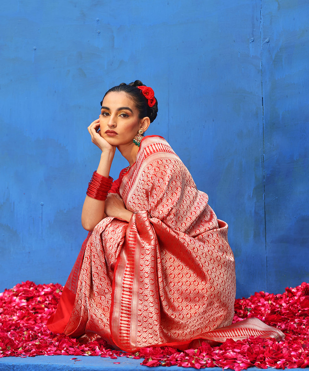 Handloom_Red_Pure_Katan_Silk_Brocade_Banarasi_Saree_With_Paisleys_WeaverStory_01