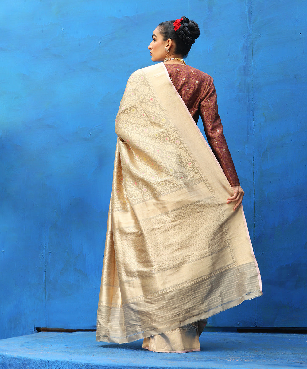 Grey_And_Gold_Handloom_Kimkhab_Banarasi_Saree_With_Pink_Meenakari_WeaverStory_03