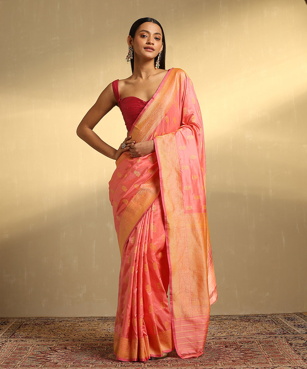 Handloom_Light_Pink_Pure_Katan_Silk_Banarasi_Saree_With_Zari_Booti_And_Kadhwa_Border_WeaverStory_01