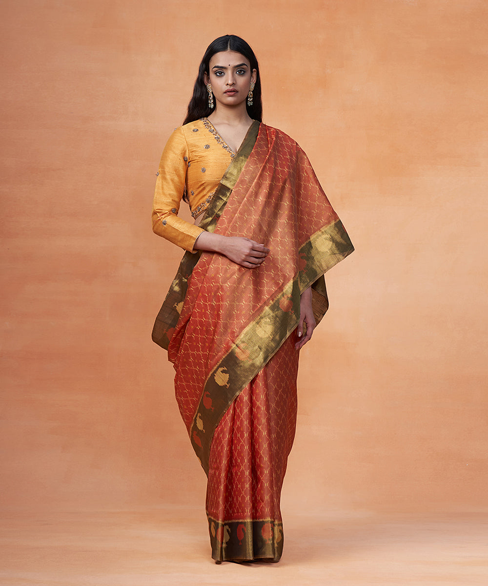 Green_And_Yellow_Dual_Tone_Pure_Mulberry_Silk_Ikat_Patola_Saree_With_Tissue_Border_WeaverStory_02