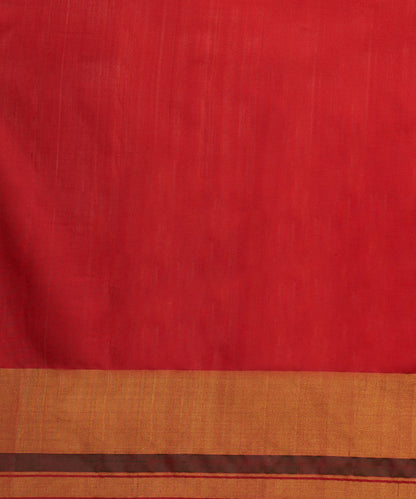 Red_And_Mustard_Handloom_Pure_Mulberry_Silk_Ikat_Patola_Saree_With_Green_Tissue_Border_WeaverStory_05