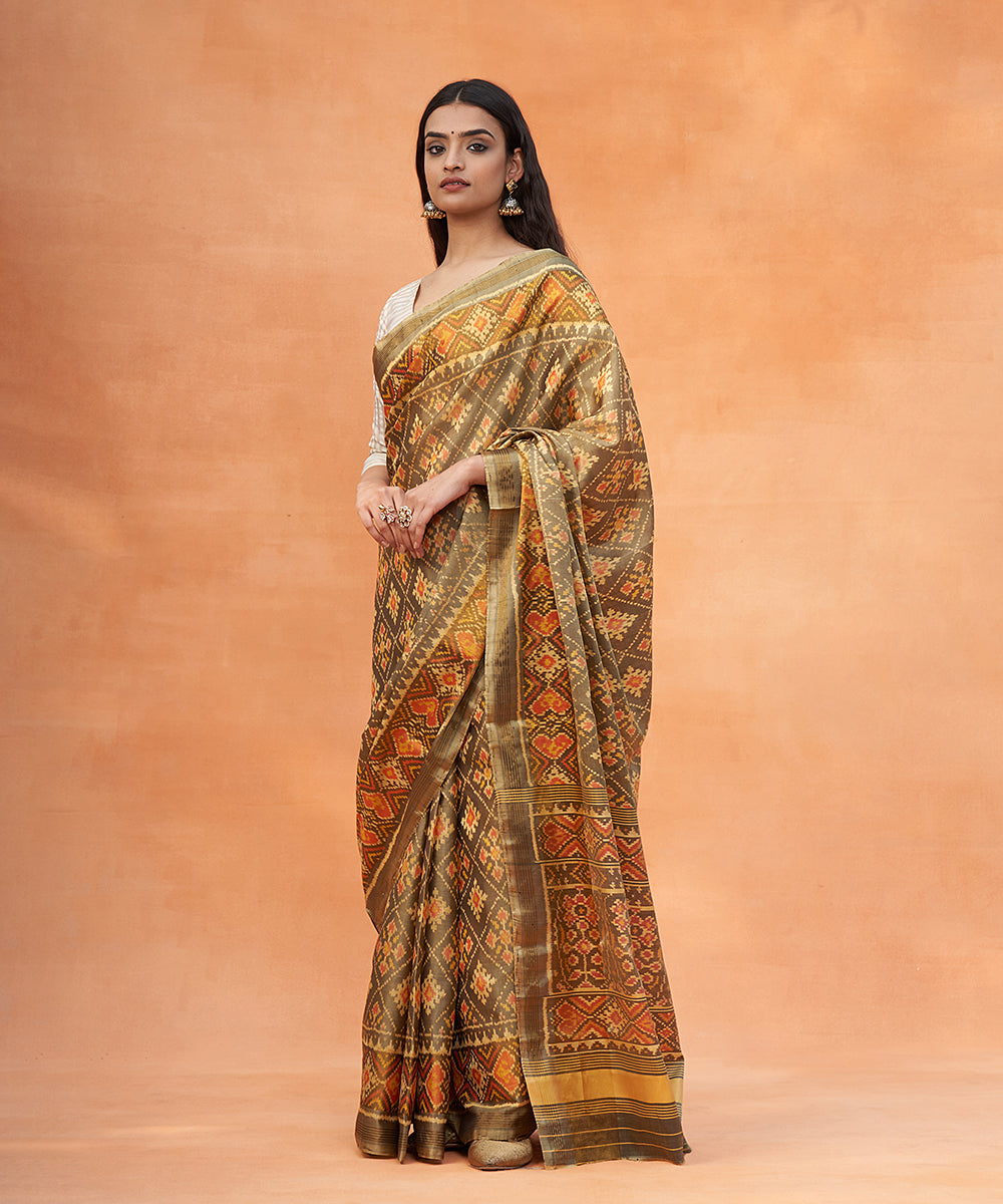 Handloom_Grey_And_Yellow_Pure_Mulberry_Silk_Ikat_Patola_Saree_With_Tissue_Border_WeaverStory_02