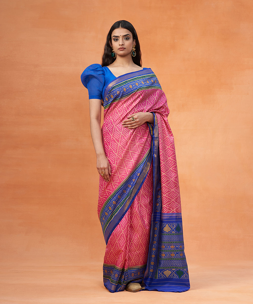 Pink_And_Blue_Handloom_Pure_Mulberry_Silk_Ikat_Patola_Saree_With_Tissue_Border_WeaverStory_02