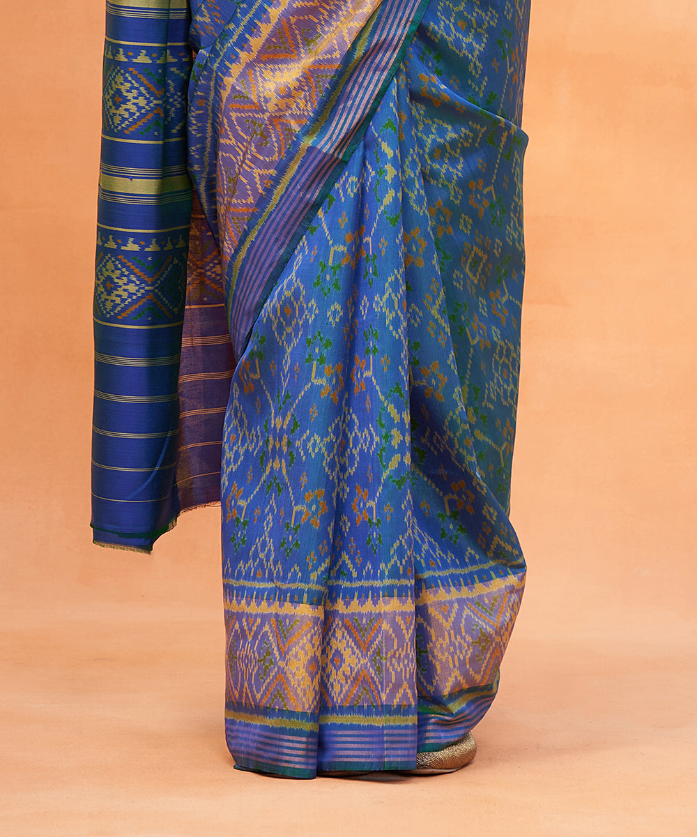 Peacock_Blue_Dual_Tone_Handloom_Pure_Mulberry_Silk_Ikat_Patola_Saree_With_Tissue_Border_WeaverStory_04