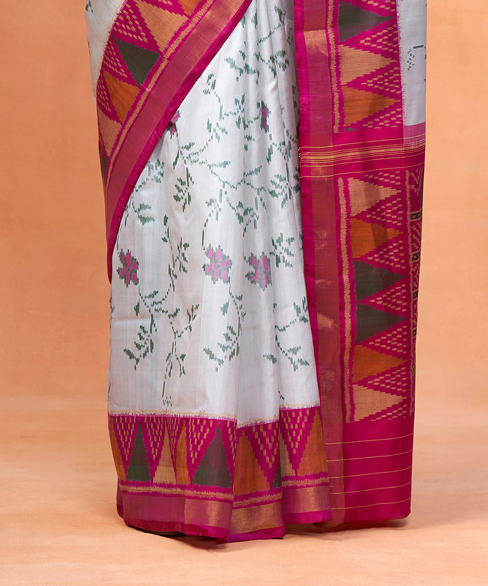 Handloom_White_And_Pink_Pure_Mulberry_Silk_Ikat_Patola_Saree_With_Zari_Border_WeaverStory_04