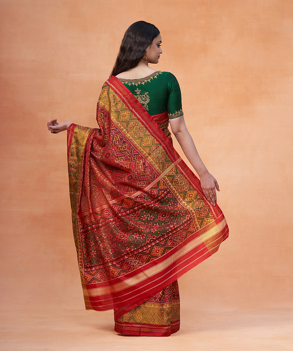 Maroon_And_Green_Handloom_Pure_Mulberry_Silk_Ikat_Patola_Saree_With_Zari_Border_WeaverStory_03